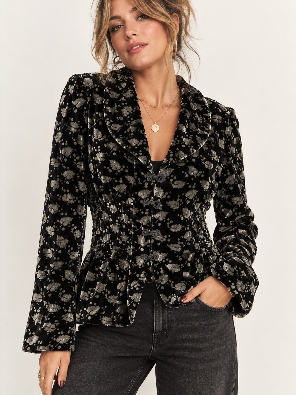 Y2K ECCOCI Silk Velvet Floral Leaf Jacket Size 16 Silver Metallic Frog Closure